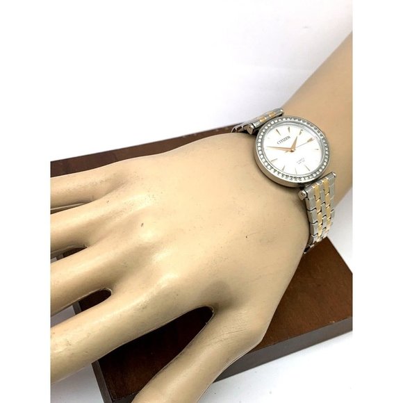 Citizen Women\'s Watch ER0216-67D Quartz White Mother of Pearl Dial Two T… main image 9